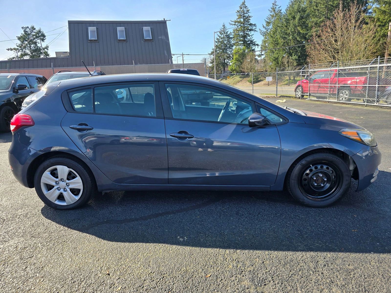 Used 2016 Kia Forte LX image 6