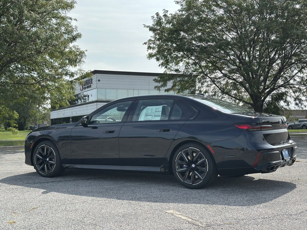 New 2026 BMW 760i xDrive w/ Executive Package image 5