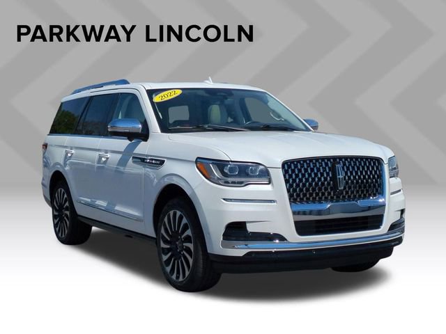 Used 2022 Lincoln Navigator Black Label image 3