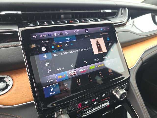 Used 2024 Jeep Grand Cherokee L Summit image 29