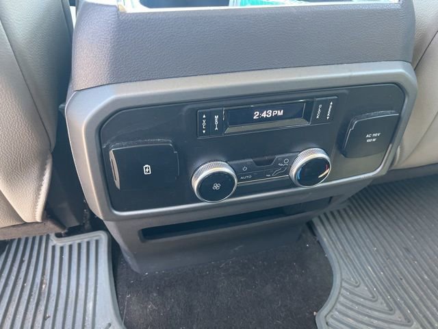 Used 2018 Ford Expedition XLT w/ Equipment Group 202A RWD image 13