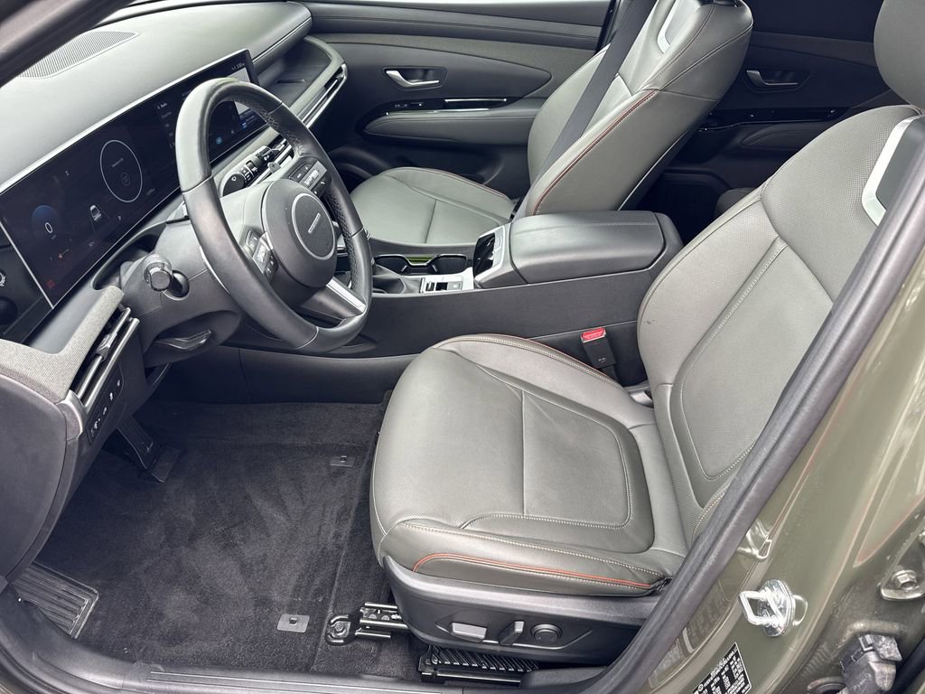 Used 2025 Hyundai Santa Cruz Limited image 9