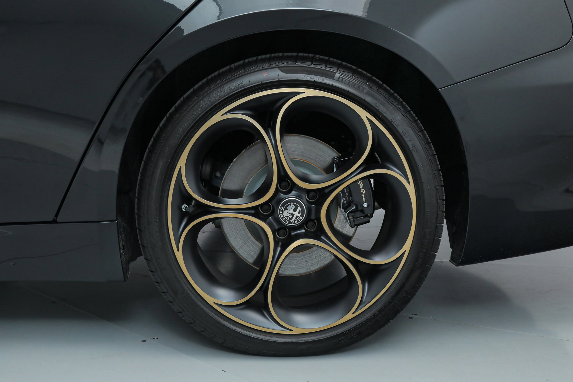 New 2025 Alfa Romeo Giulia w/ Driving Assist Package image 21