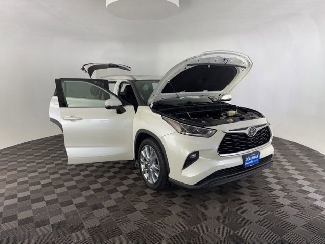 Used 2021 Toyota Highlander Limited image 23
