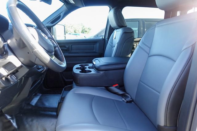 New 2025 RAM 2500 Tradesman w/ Chrome Appearance Group image 15