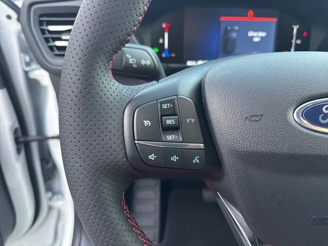 New 2025 Ford Escape ST-Line w/ Equipment Group 301A image 16