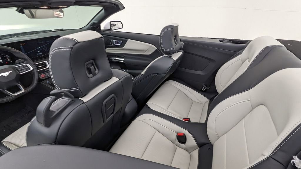 New 2026 Ford Mustang Premium image 34