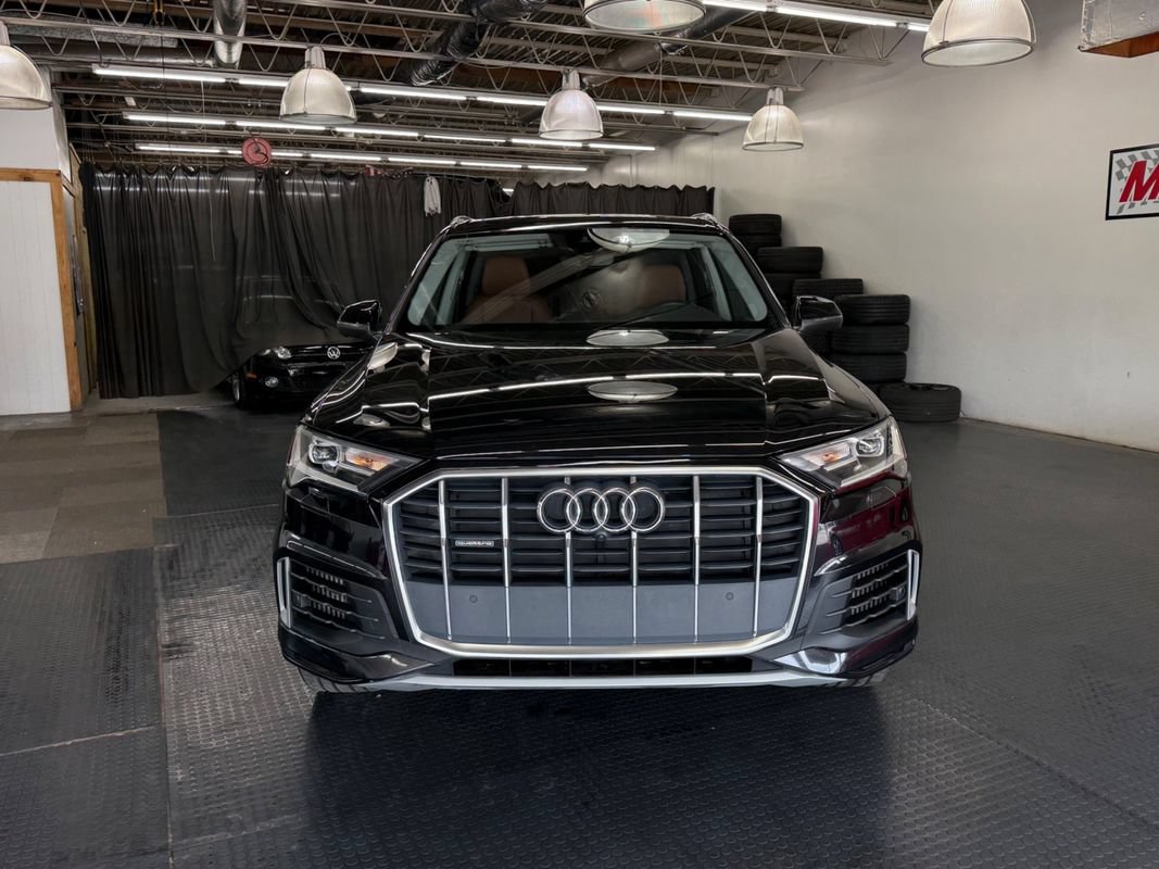 Used 2020 Audi Q7 3.0T Premium Plus w/ Premium Plus Package AWD/4WD image 2