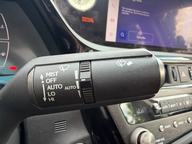 Used 2023 Lexus ES 350 w/ Accessory Package (Z1) FWD image 24