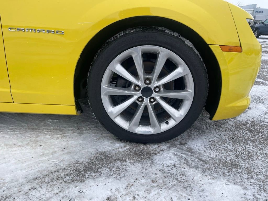 Used 2015 Chevrolet Camaro LT w/ RS Package image 12