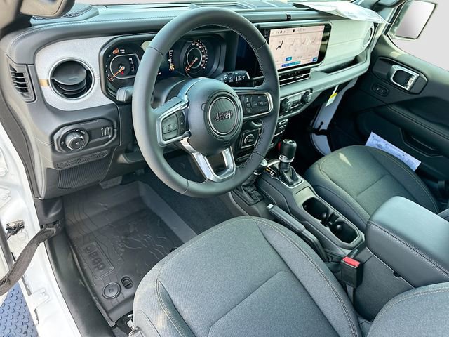 New 2026 Jeep Wrangler Unlimited Sahara AWD/4WD image 6