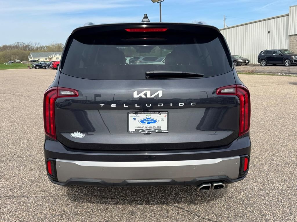 Used 2025 Kia Telluride S FWD image 4