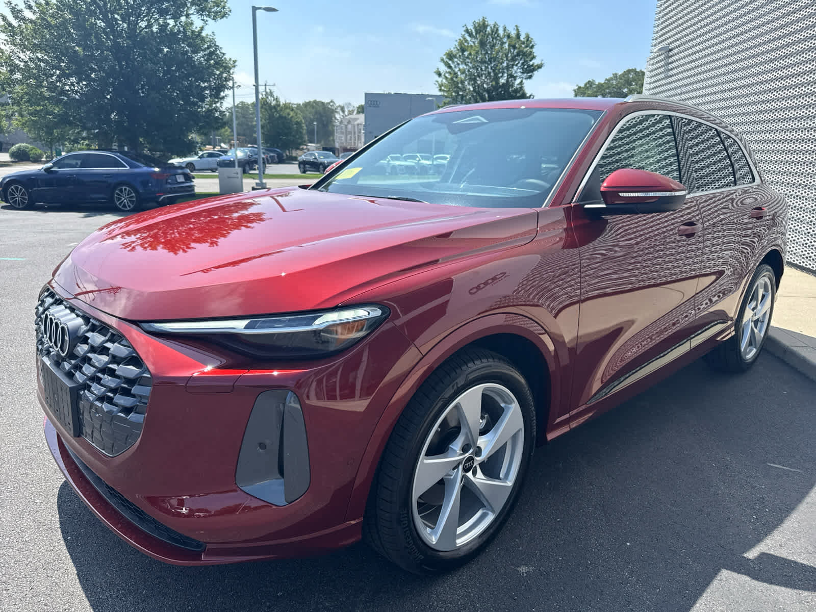 New 2025 Audi Q5 Prestige image 4