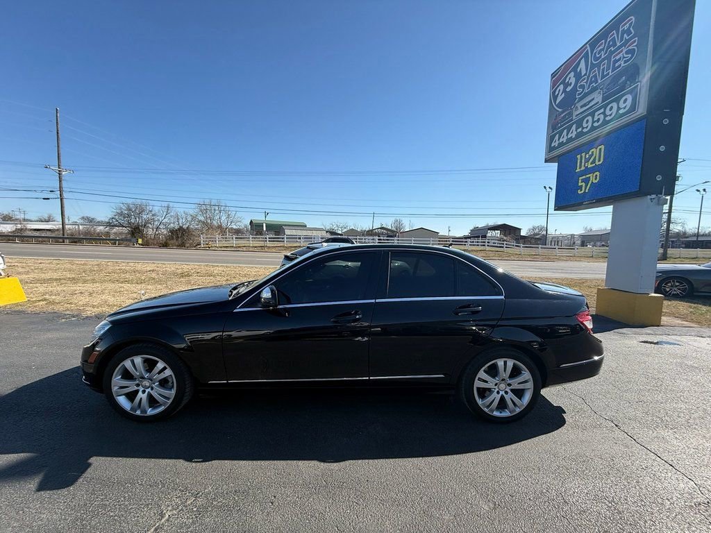 Used 2009 Mercedes-Benz C 300 Sedan image 6