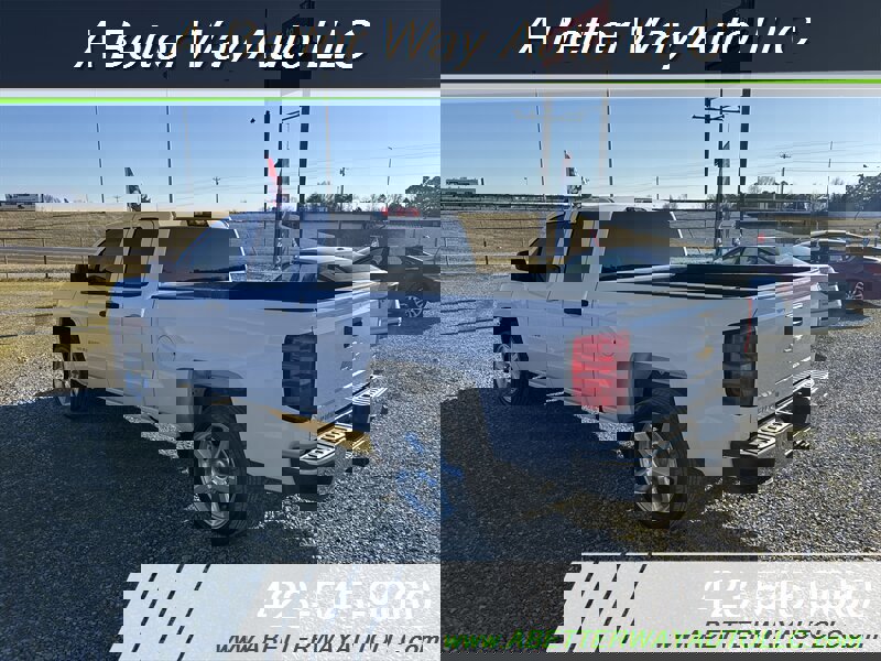 Used 2018 Chevrolet Silverado 1500 LS w/ Trailering Package image 4