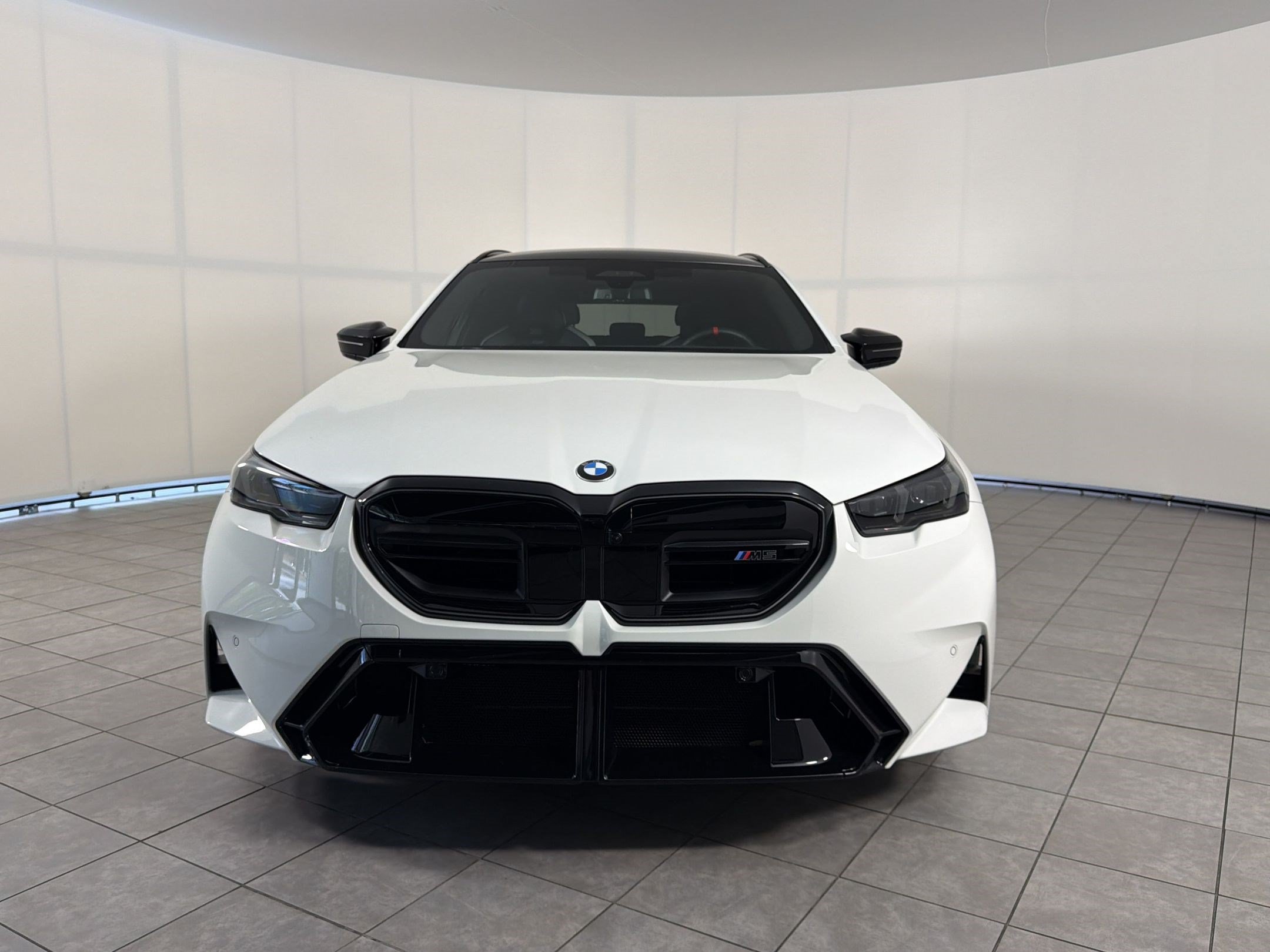 Certified 2026 BMW M5 Touring AWD/4WD image 6