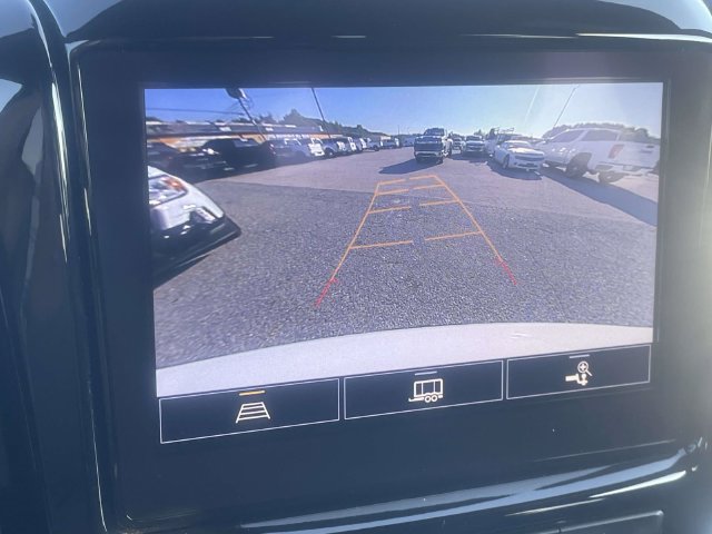 Used 2023 Chevrolet Traverse LT FWD image 18