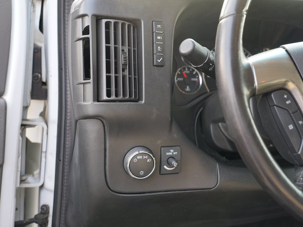 Used 2018 Chevrolet Express 3500 LT w/ LT Preferred Equipment Group RWD image 16