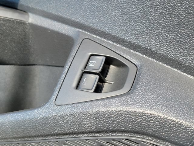 Used 2024 Volkswagen Jetta SE FWD image 19