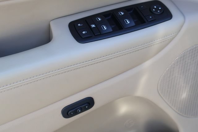 Used 2015 Jeep Grand Cherokee Limited AWD/4WD image 17