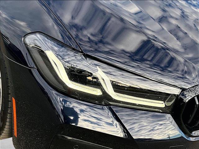 Used 2022 BMW M550i xDrive w/ Executive Package image 28