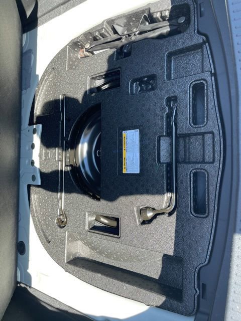 Used 2021 Toyota Avalon XLE AWD/4WD image 33