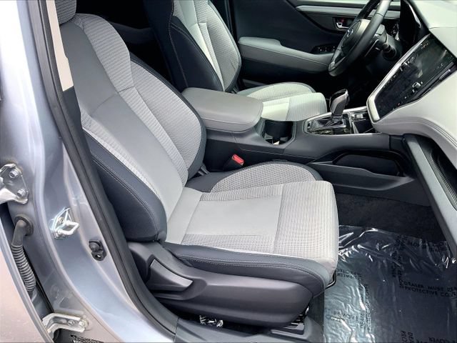 Used 2025 Subaru Outback Premium AWD/4WD image 30