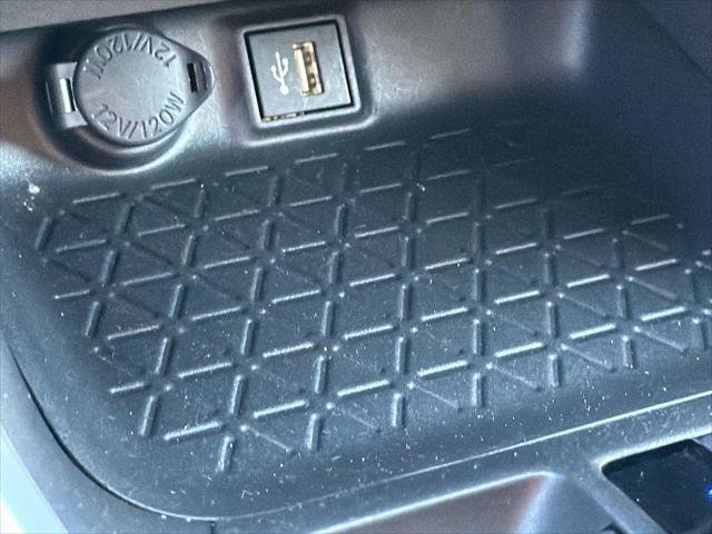 Certified 2025 Toyota RAV4 LE FWD image 19