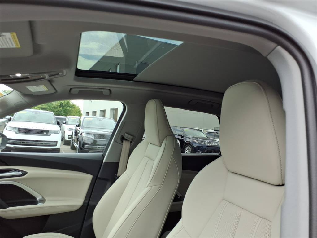 Used 2025 Audi Q5 Premium Plus w/ Premium Plus AWD/4WD image 12