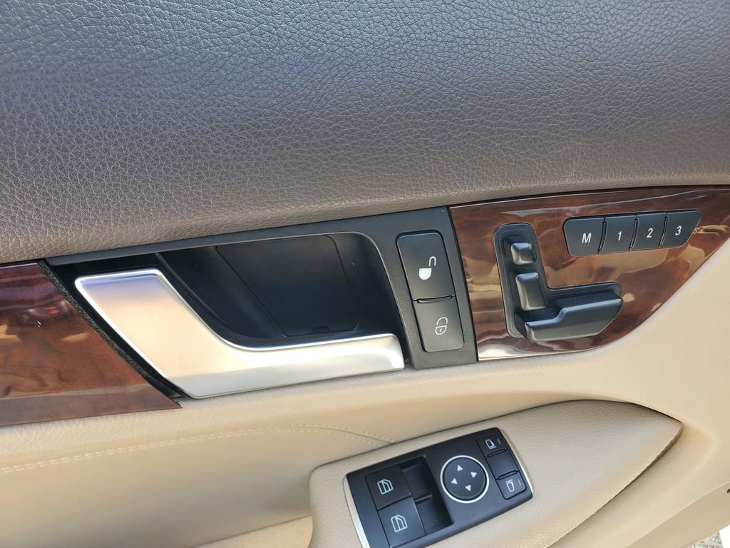Used 2015 Mercedes-Benz C 250 Coupe image 17