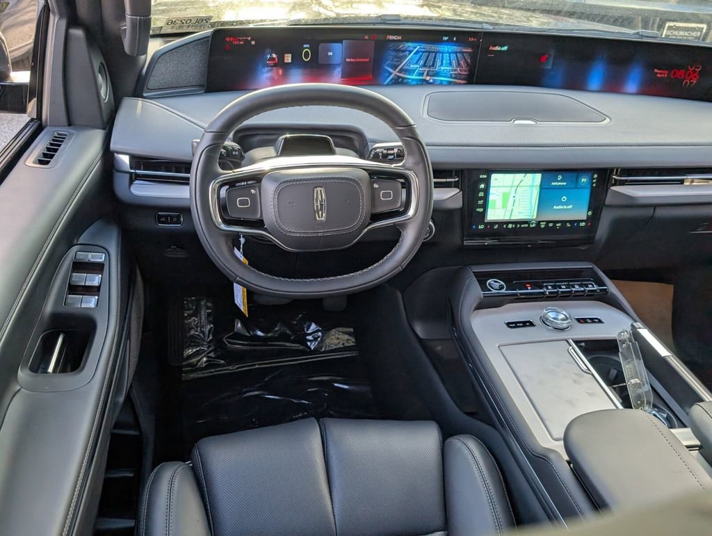 New 2026 Lincoln Navigator L Reserve AWD/4WD image 14