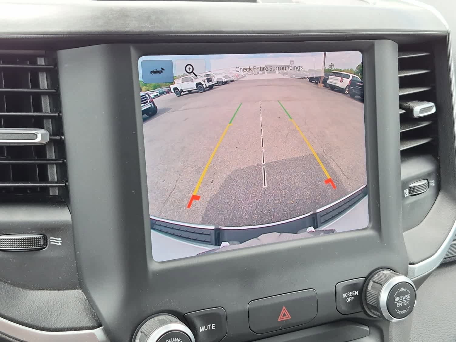 Used 2022 RAM 1500 Big Horn AWD/4WD image 15