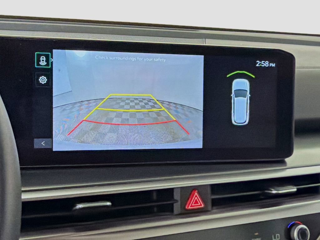 Used 2025 Kia Sorento S image 18