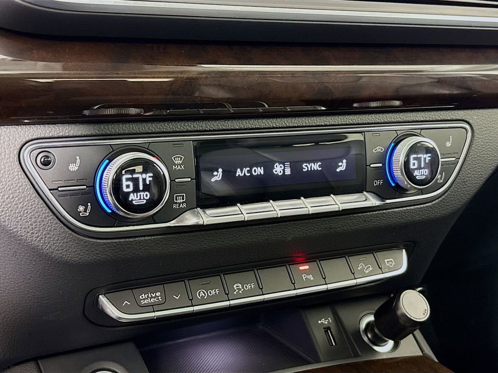 Used 2018 Audi Q5 2.0T Premium Plus w/ Premium Plus Package AWD/4WD image 19