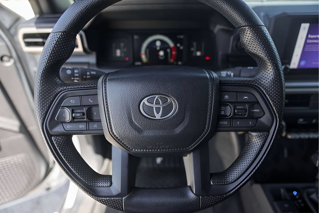 Used 2024 Toyota Tacoma SR5 AWD/4WD image 15
