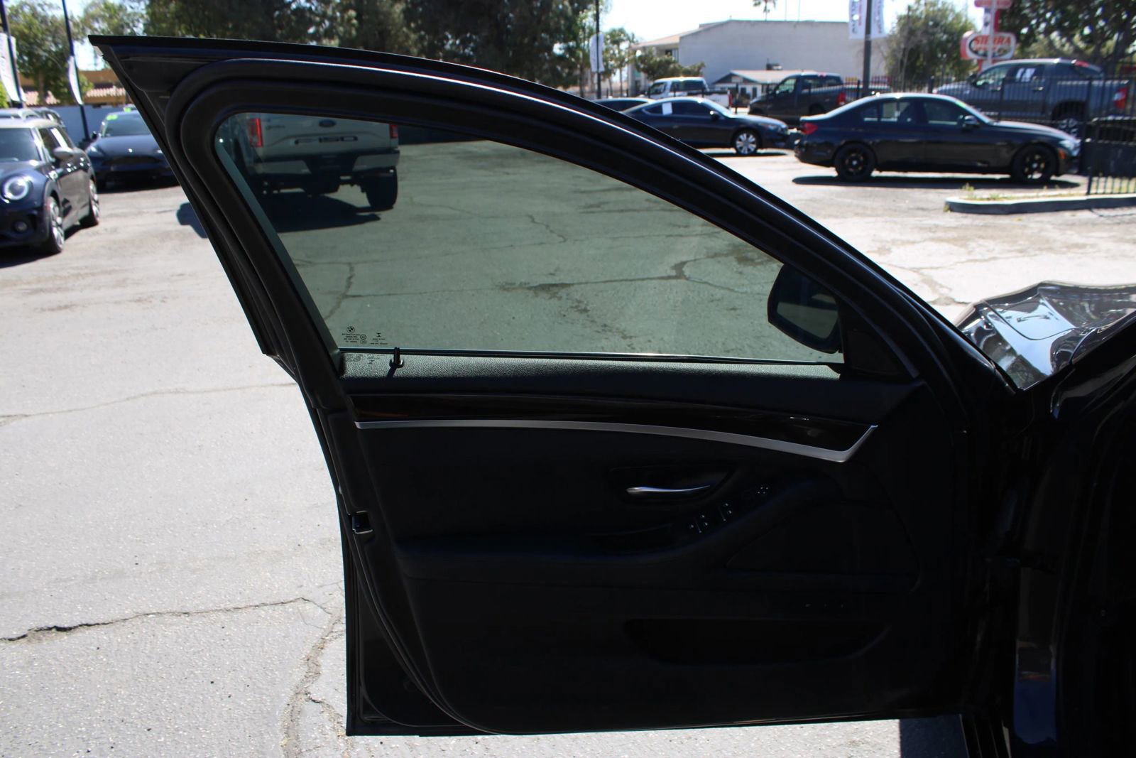 Used 2016 BMW 528i Sedan image 9