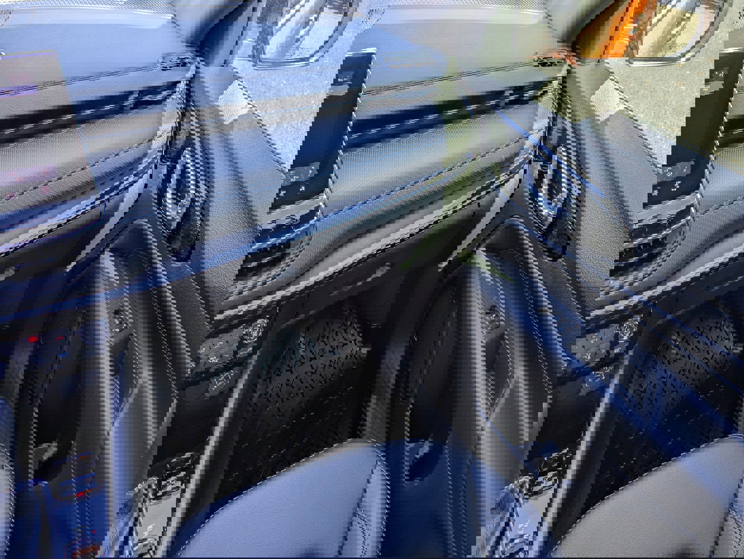 New 2026 Jeep Compass Latitude image 18