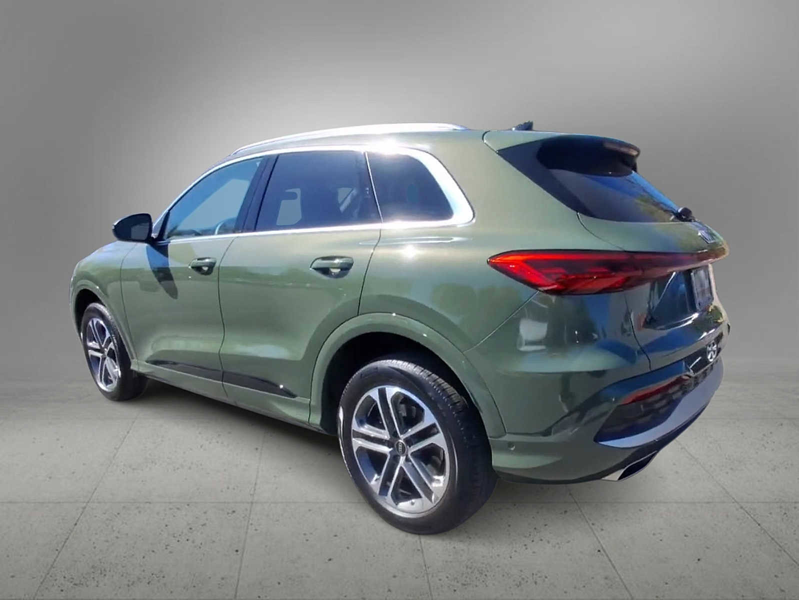 Certified 2025 Audi Q5 Premium w/ Premium Plus AWD/4WD image 6