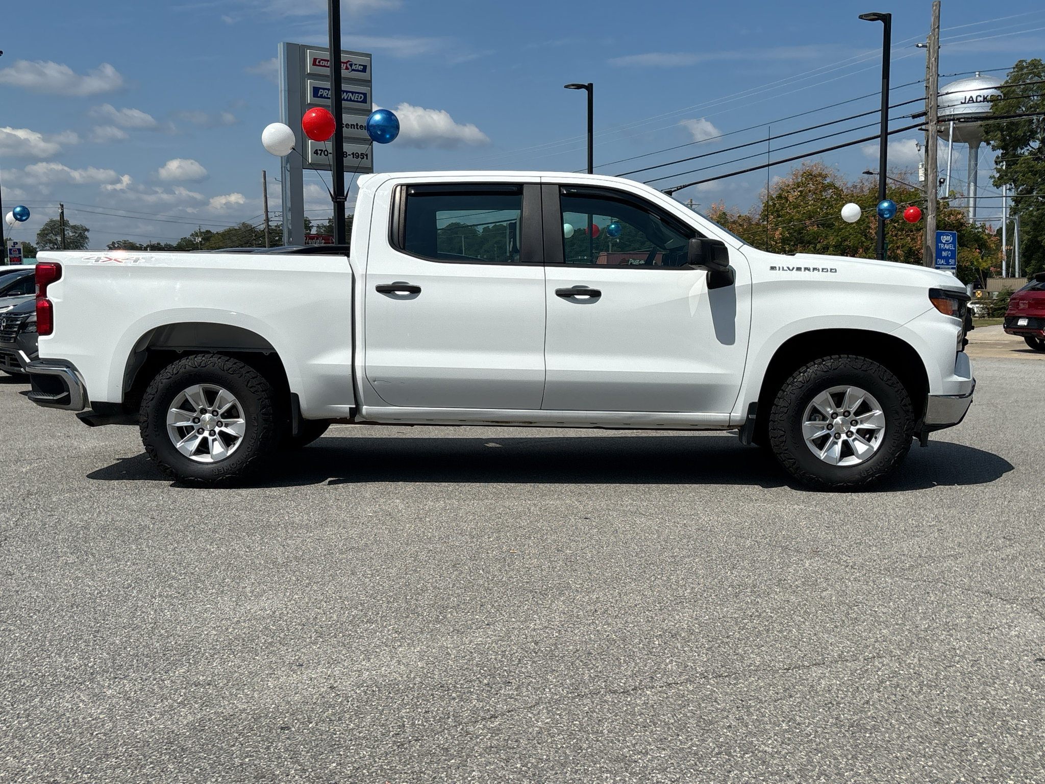 Used 2023 Chevrolet Silverado 1500 W/T w/ Trailering Package AWD/4WD image 6