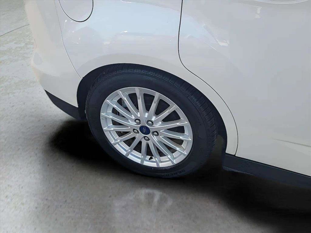 Used 2016 Ford C-MAX Energi SEL w/ Equipment Group 302A FWD image 34