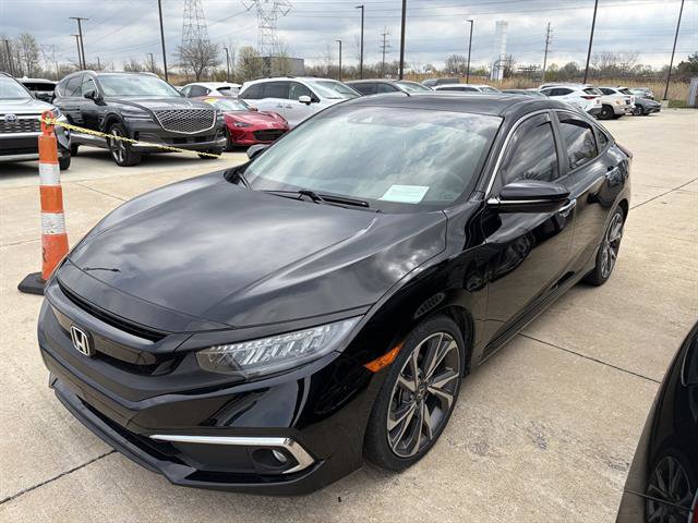 Used 2019 Honda Civic Touring image 1
