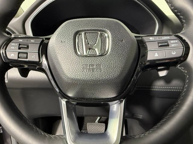 Used 2025 Honda Pilot Touring image 17