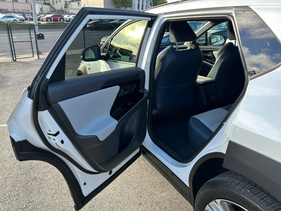 Used 2023 Subaru Solterra AWD image 48