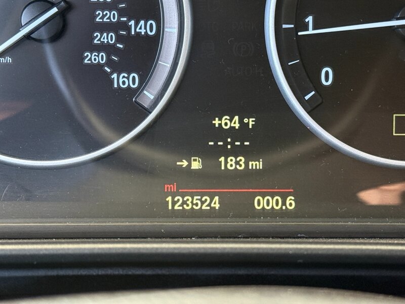 Used 2014 BMW 528i Sedan RWD image 29