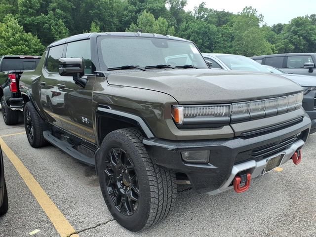 Used 2025 GMC Hummer EV 2X w/ LPO, Sport Package AWD/4WD image 4