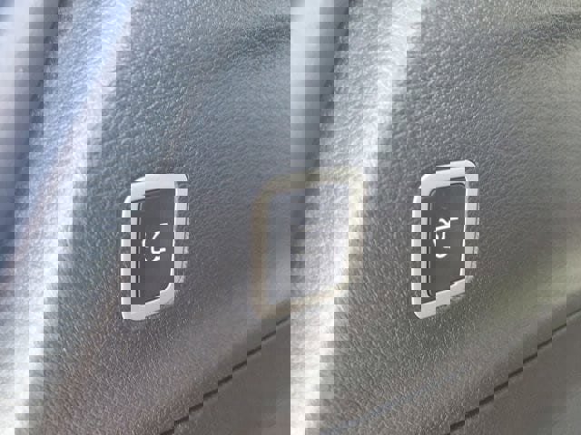 New 2024 Chrysler Pacifica Limited w/ S Appearance Package image 6