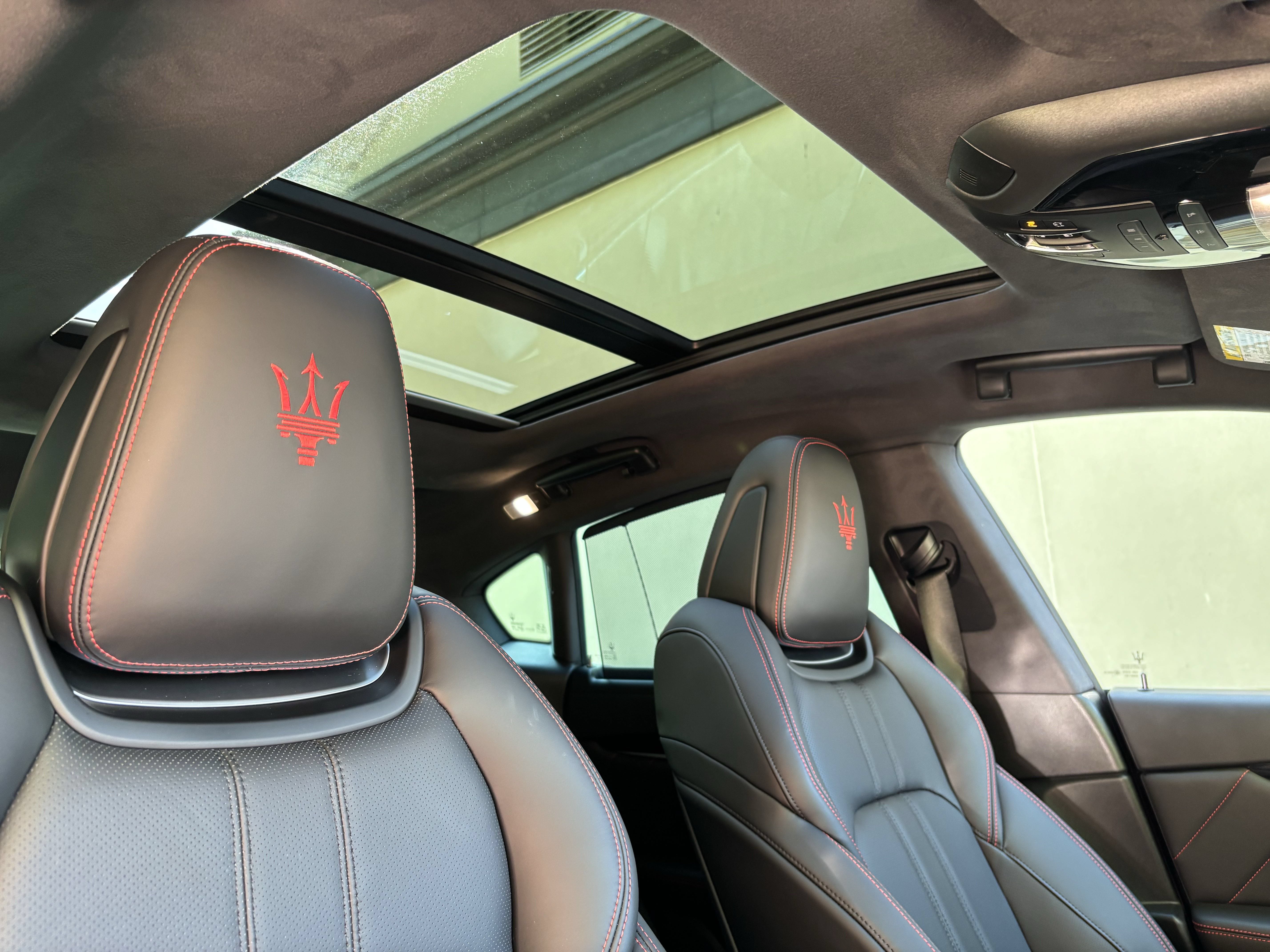 Used 2024 Maserati Levante Modena Ultima AWD/4WD image 17