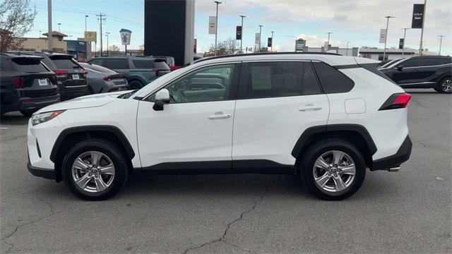 Used 2022 Toyota RAV4 XLE image 4