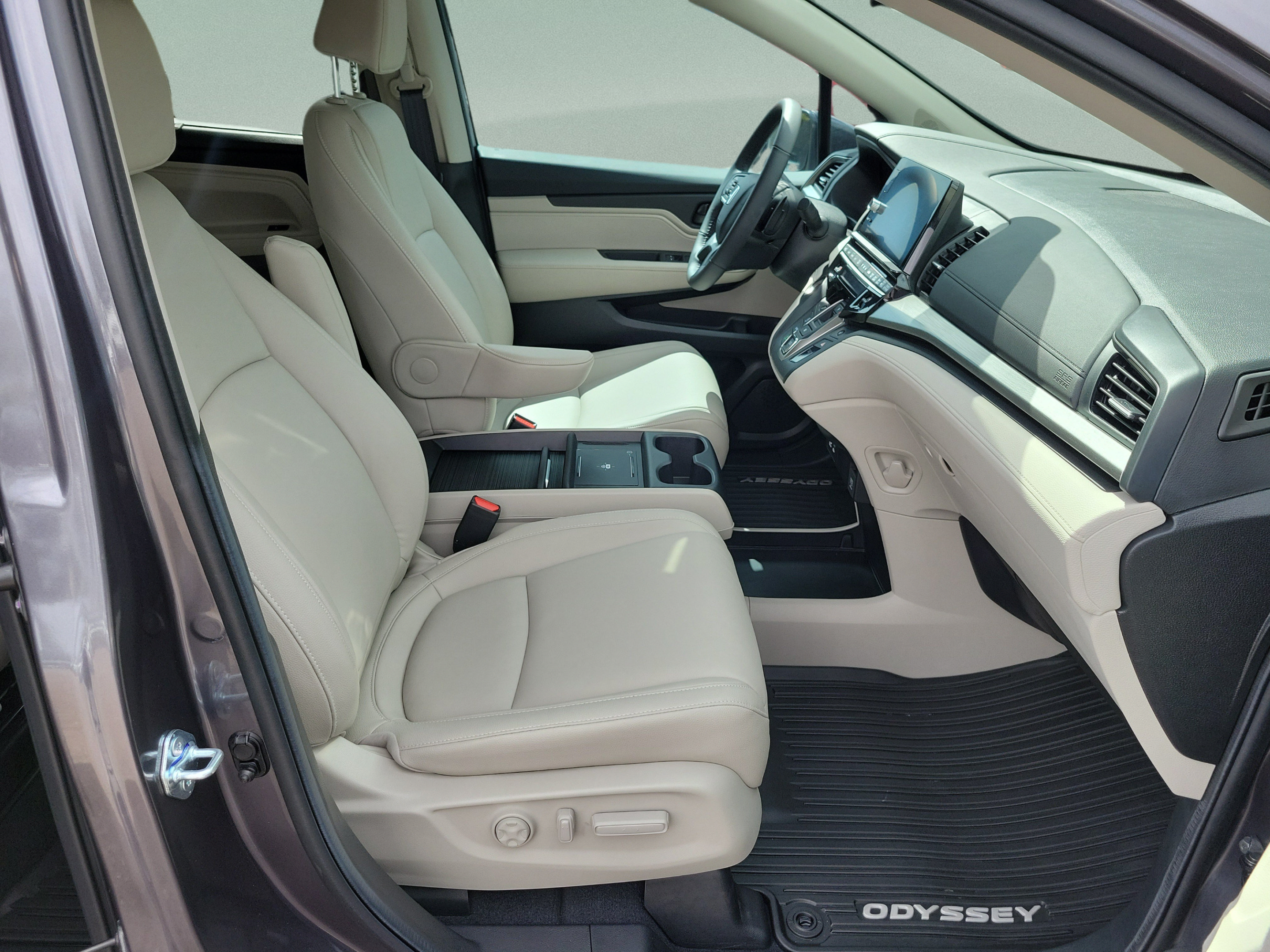 Certified 2026 Honda Odyssey EX-L image 18
