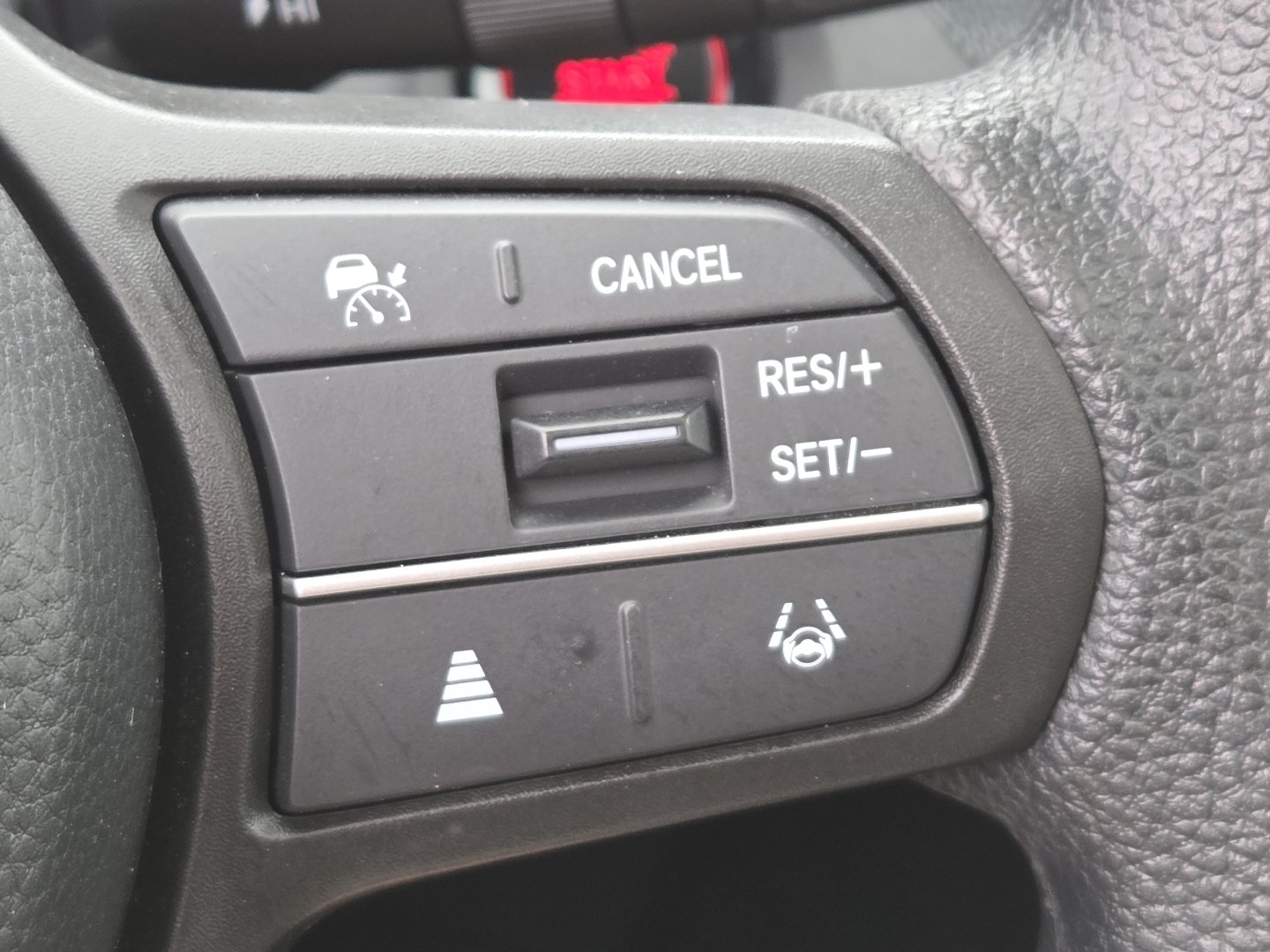 Used 2025 Honda CR-V EX image 9